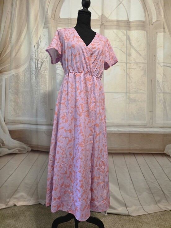 yes fashion Dresses & Skirts - Wrap-Style Pink Floral Maxi Dress